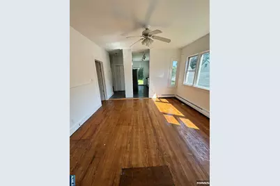 18 Union Avenue, Bloomingdale, NJ 07403 - Photo 4