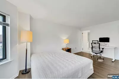 418 Chase Court, Edgewater, NJ 07020 - Photo 20