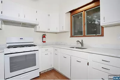 515 N Monroe Street, Ridgewood, NJ 07450 - Photo 8