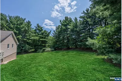 14 Parsons Court, Mahwah, NJ 07430 - Photo 8