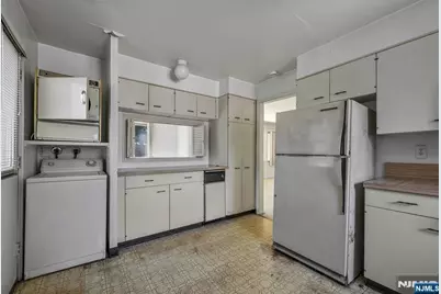 14 Parsons Court, Mahwah, NJ 07430 - Photo 20