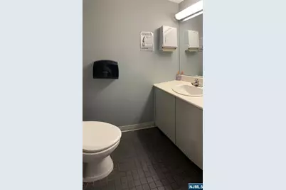 75 Summit Avenue 1st Flr. #1st flr., Hackensack, NJ 07601 - Photo 16