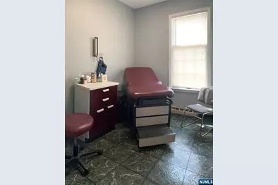 75 Summit Avenue 1st Flr. #1st flr., Hackensack, NJ 07601 - Photo 6