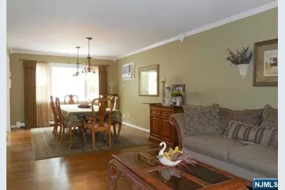 84 Colgate Avenue, Paramus, NJ 07652 - Photo 4