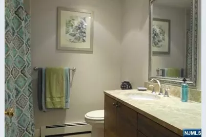 84 Colgate Avenue, Paramus, NJ 07652 - Photo 6