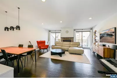 1537 John Street 7 #7, Fort Lee, NJ 07024 - Photo 8
