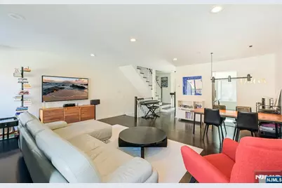 1537 John Street 7 #7, Fort Lee, NJ 07024 - Photo 6