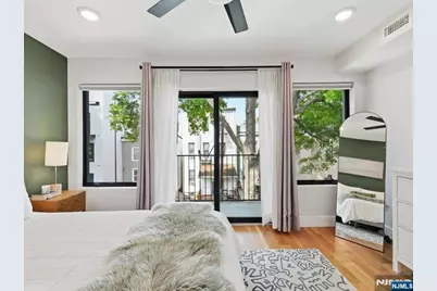 22 Lincoln Street 3 #3, Jersey City, NJ 07307 - Photo 18