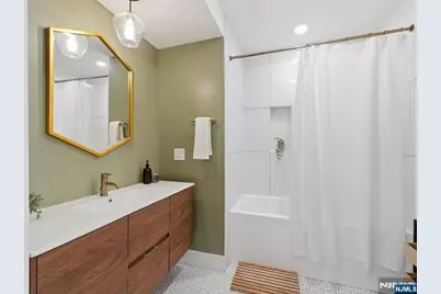 22 Lincoln Street 3 #3, Jersey City, NJ 07307 - Photo 26