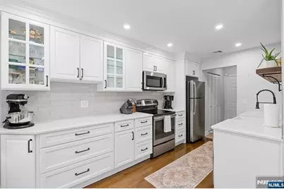555 Riverside Avenue 12 #12, Rutherford, NJ 07070 - Photo 10