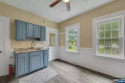 370 Sicomac Avenue, Wyckoff Township, NJ 07481 - Photo 4