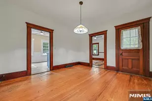 370 Sicomac Ave, Wyckoff Township, NJ 07481 - Photo 10