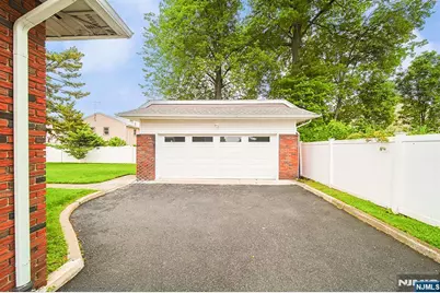 44 Roosevelt Street, Little Ferry, NJ 07643 - Photo 4