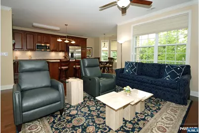 8 Pebble Road C2 #C2, Woodland Park, NJ 07424 - Photo 10