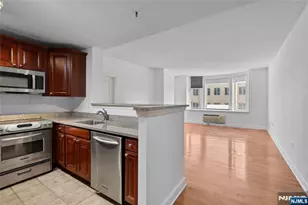 5109 City Pl, Edgewater, NJ 07020 - Photo 16