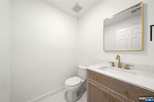 157 English St, Fort Lee, NJ 07024 - Photo 6