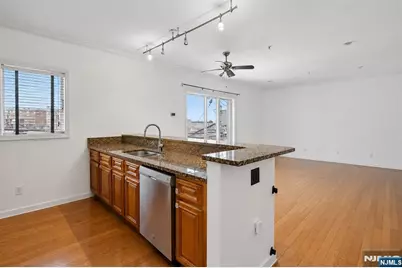 528 52nd Street 201 #201, West New York, NJ 07093 - Photo 6