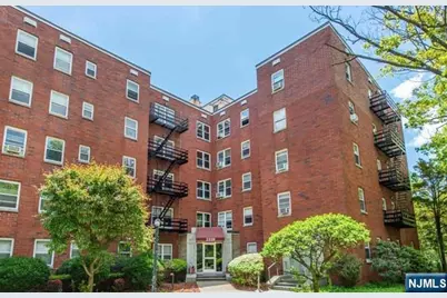 2320 Linwood Avenue 3F #3F, Fort Lee, NJ 07024 - Photo 14