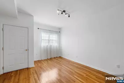 318 54th Street, West New York, NJ 07093 - Photo 4