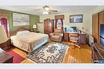100 Westminster Place, Saddle Brook Township, NJ 07663 - Photo 14