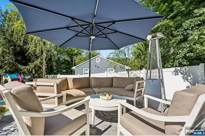 26 Oak Street, Bloomingdale, NJ 07403 - Photo 20