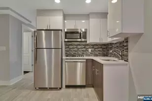 55 Wayne St, Jersey City, NJ 07302 - Photo 1