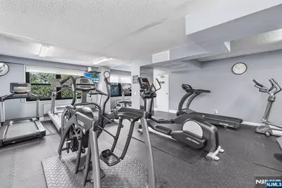 7855 Boulevard 26G #26G, North Bergen, NJ 07047 - Photo 26