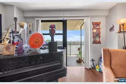 7855 Boulevard 26G #26G, North Bergen, NJ 07047 - Photo 12