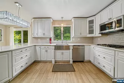 5 Fairfield Court, Demarest, NJ 07627 - Photo 12
