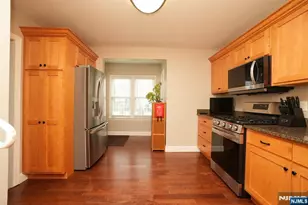 328 Mayhill St, Saddle Brook Township, NJ 07663 - Photo 18