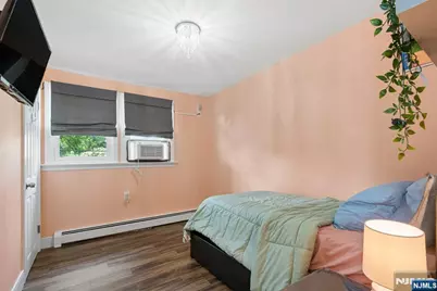 44 E Quackenbush Avenue, Dumont, NJ 07628 - Photo 16