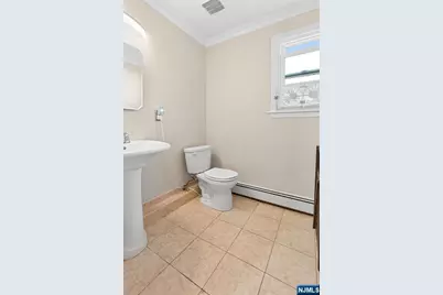 44 E Quackenbush Avenue, Dumont, NJ 07628 - Photo 10