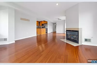 518 Ellery Court K518 #K518, Edgewater, NJ 07020 - Photo 6