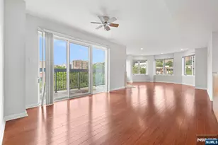 518 Ellery Ct K518, Edgewater, NJ 07020 - Photo 2