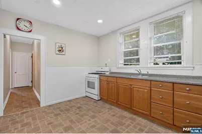 79 Union Avenue, Nutley, NJ 07110 - Photo 18