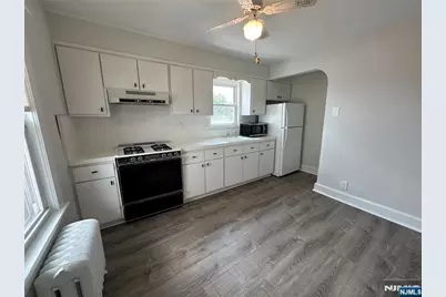 268 Harrington Avenue 2 #2, Lyndhurst Township, NJ 07071 - Photo 2