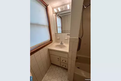 268 Harrington Avenue 2 #2, Lyndhurst Township, NJ 07071 - Photo 16