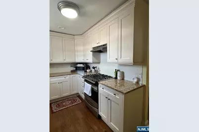 2-22 Virginia B #B, Fair Lawn, NJ 07410 - Photo 6