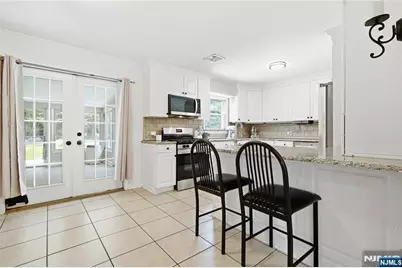 574 Baylor Avenue, River Vale Township, NJ 07675 - Photo 18