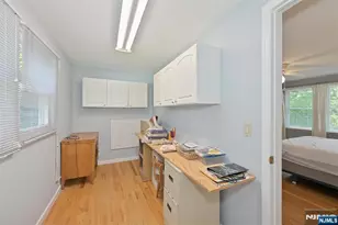 95 Knollwood Dr, Paramus, NJ 07652 - Photo 22