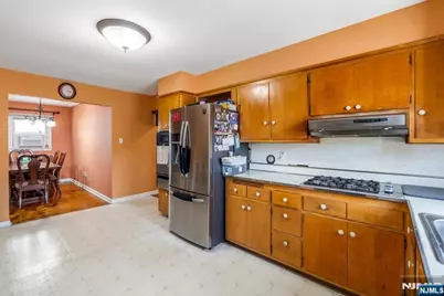 375 Washington Avenue, Rutherford, NJ 07070 - Photo 10