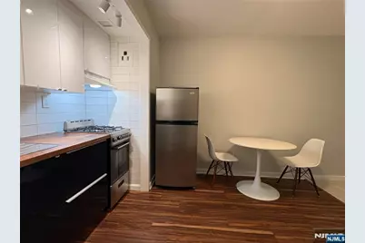 501 Linwood Drive 2D #2D, Fort Lee, NJ 07024 - Photo 6