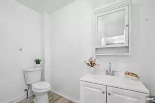 7 Belle Ave 2, Paterson, NJ 07522 - Photo 8