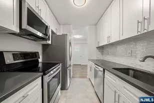 307 Prospect Ave 10G, Hackensack, NJ 07601 - Photo 2