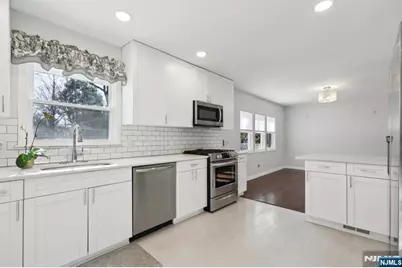 287 Country Club Drive, Oradell, NJ 07649 - Photo 14