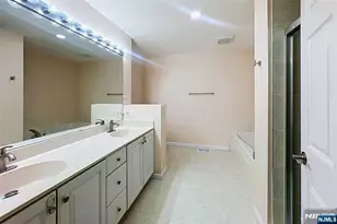 30 Bourne Circle 1203, Hamburg, NJ 07419 - Photo 24