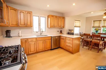 65 Wilkens Drive, Dumont, NJ 07628 - Photo 10