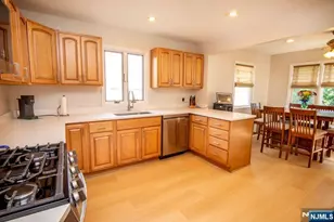 65 Wilkens Dr, Dumont, NJ 07628 - Photo 10