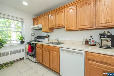 15 Wedgewood Drive 85 #85, Verona, NJ 07044 - Photo 18