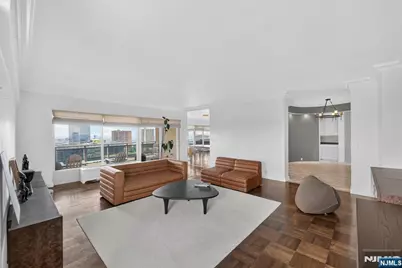 2077 Center Avenue Phb #PHB, Fort Lee, NJ 07024 - Photo 6